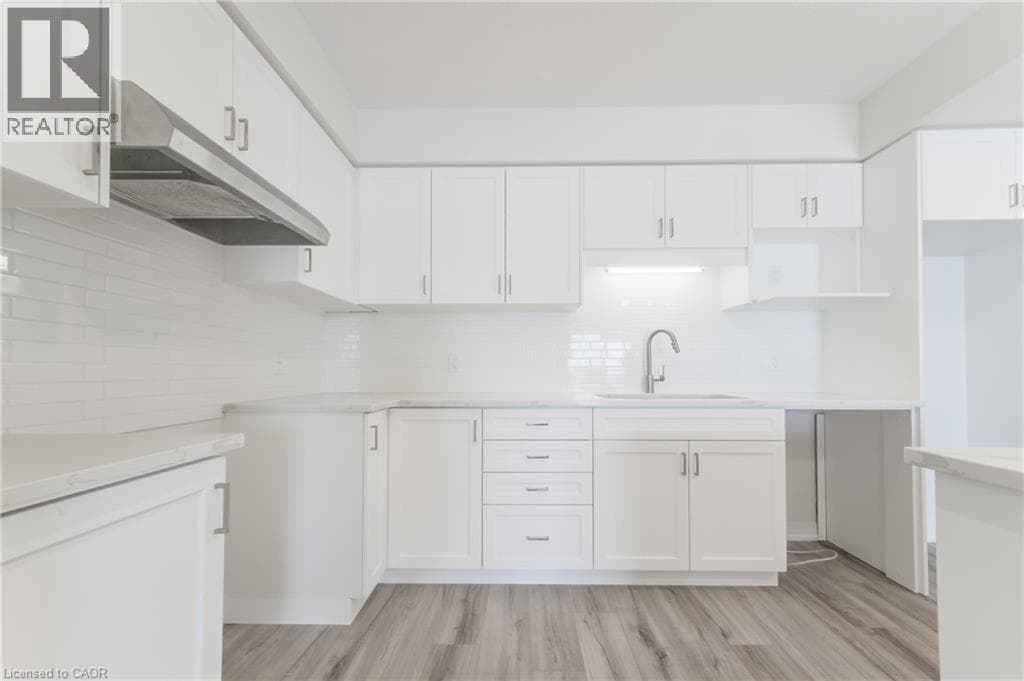 Townhouse for sale at 25 URBANE Boulevard, Laurentian West, Kitchener, Ontario, photo 11