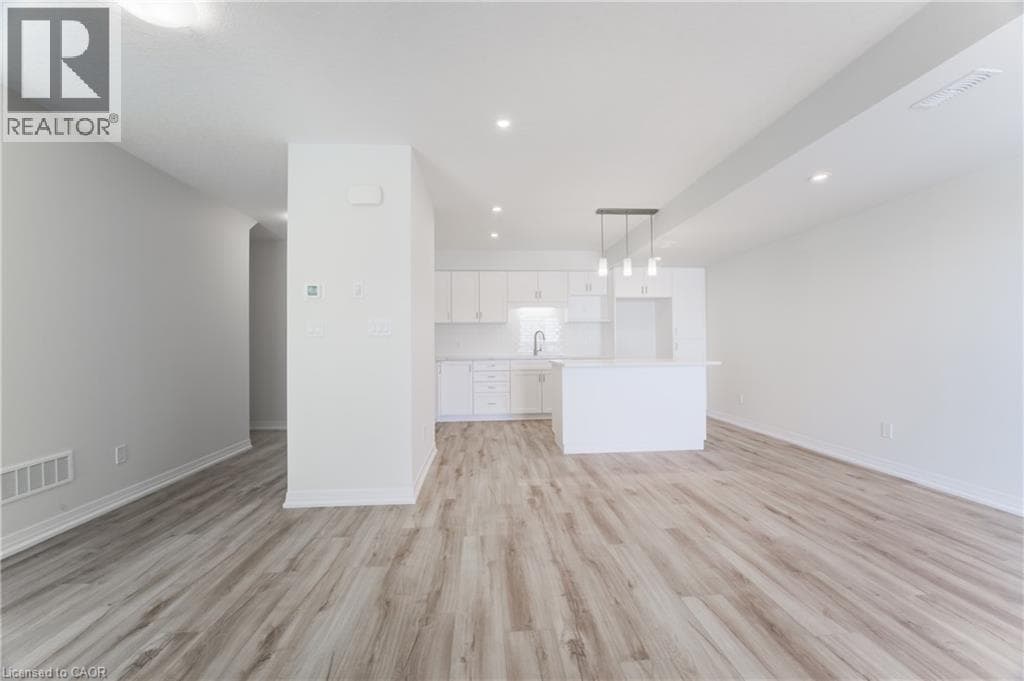 Townhouse for sale at 25 URBANE Boulevard, Laurentian West, Kitchener, Ontario, photo 8