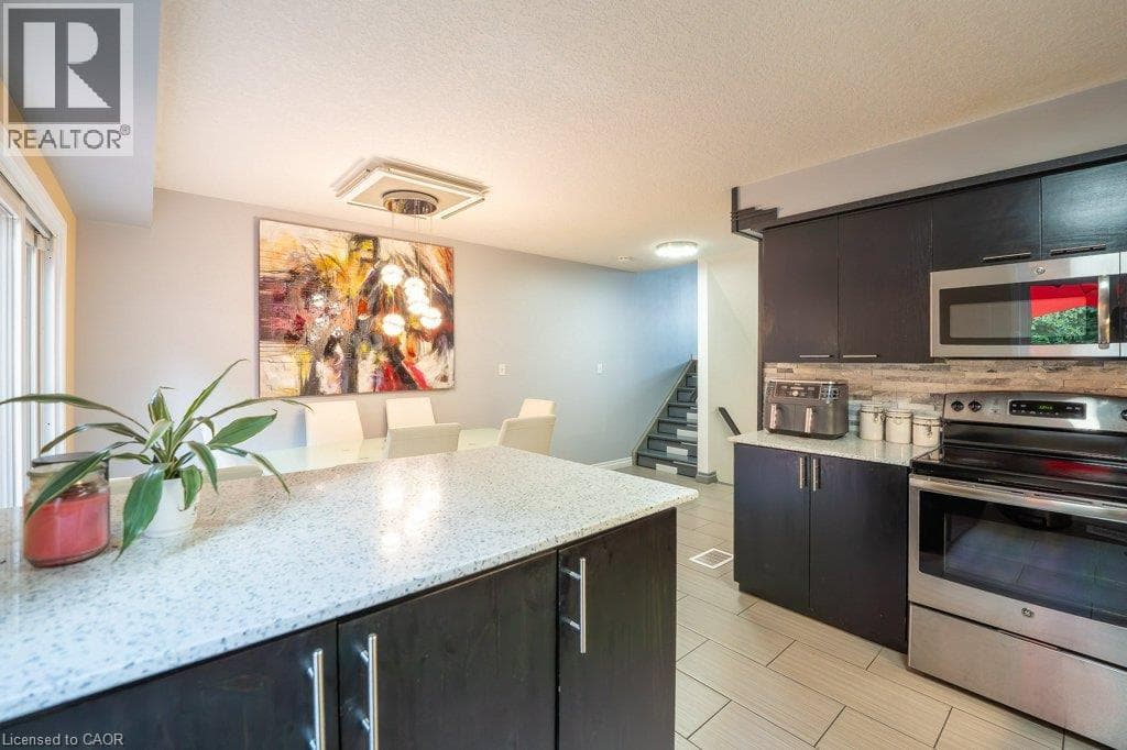Townhouse for sale at 110 ACTIVA Avenue Unit# E33, Laurentian West, Kitchener, Ontario, photo 16