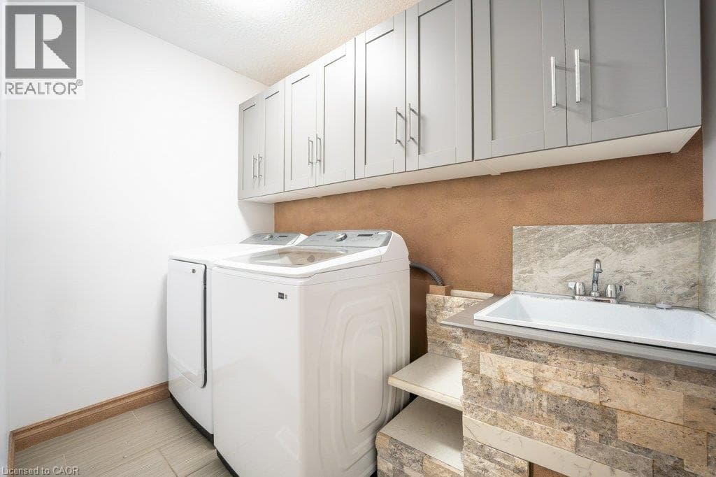 Townhouse for sale at 110 ACTIVA Avenue Unit# E33, Laurentian West, Kitchener, Ontario, photo 11