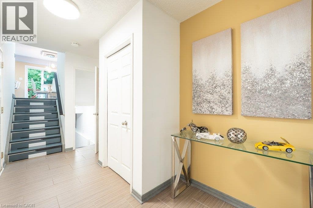 Townhouse for sale at 110 ACTIVA Avenue Unit# E33, Laurentian West, Kitchener, Ontario, photo 6