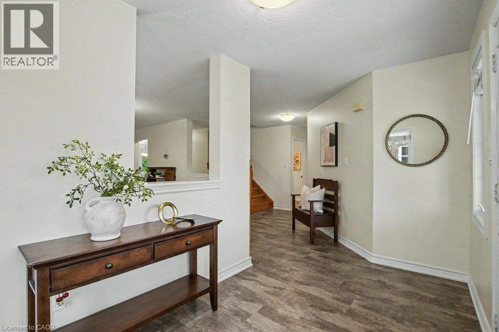 Detached for sale at 15 SIM Court, Victoria Highlands, Cambridge, Ontario, photo 6