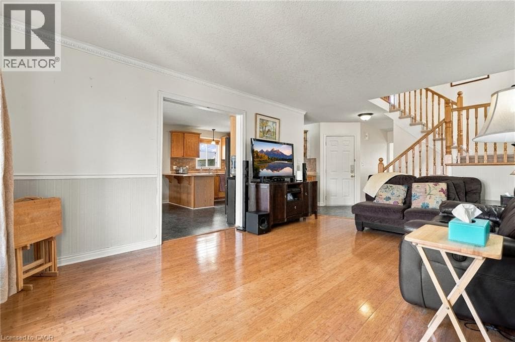 Detached for sale at 99 STIEFELMEYER Crescent, Baden, Wilmot, Ontario, photo 9