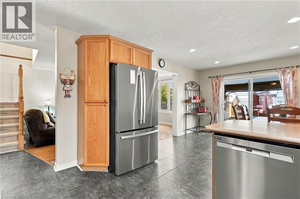 Detached for sale at 99 STIEFELMEYER Crescent, Baden, Wilmot, Ontario, photo 15