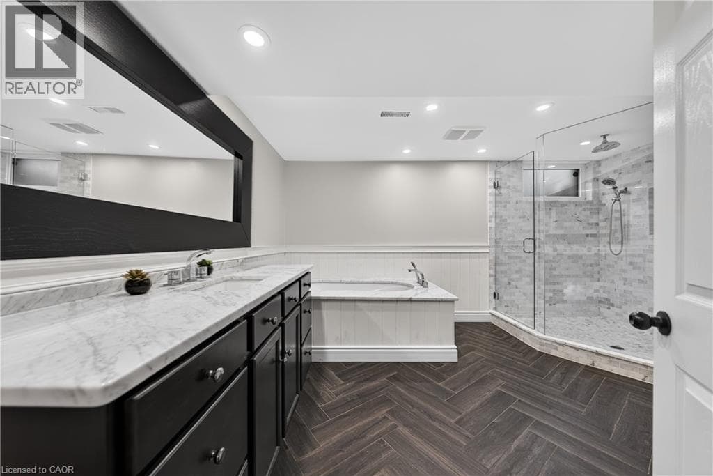 Detached for sale at 50 ROEHAMPTON Court, Idlewood, Kitchener, Ontario, photo 42