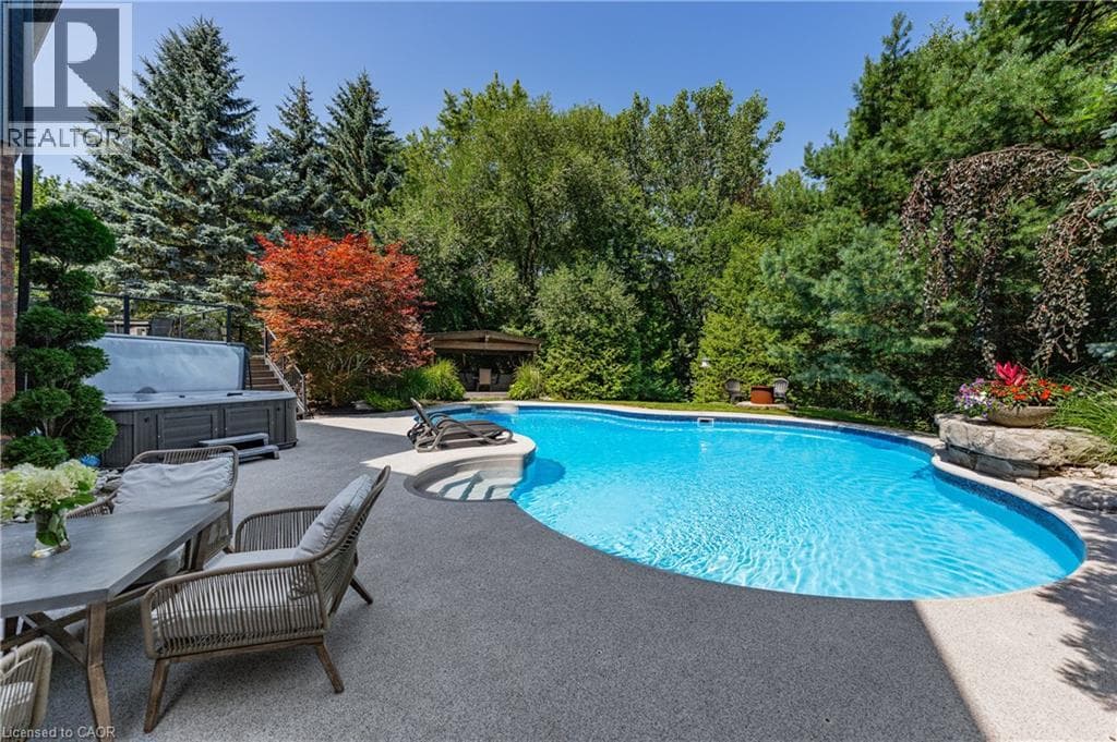 Detached for sale at 50 ROEHAMPTON Court, Idlewood, Kitchener, Ontario, photo 4
