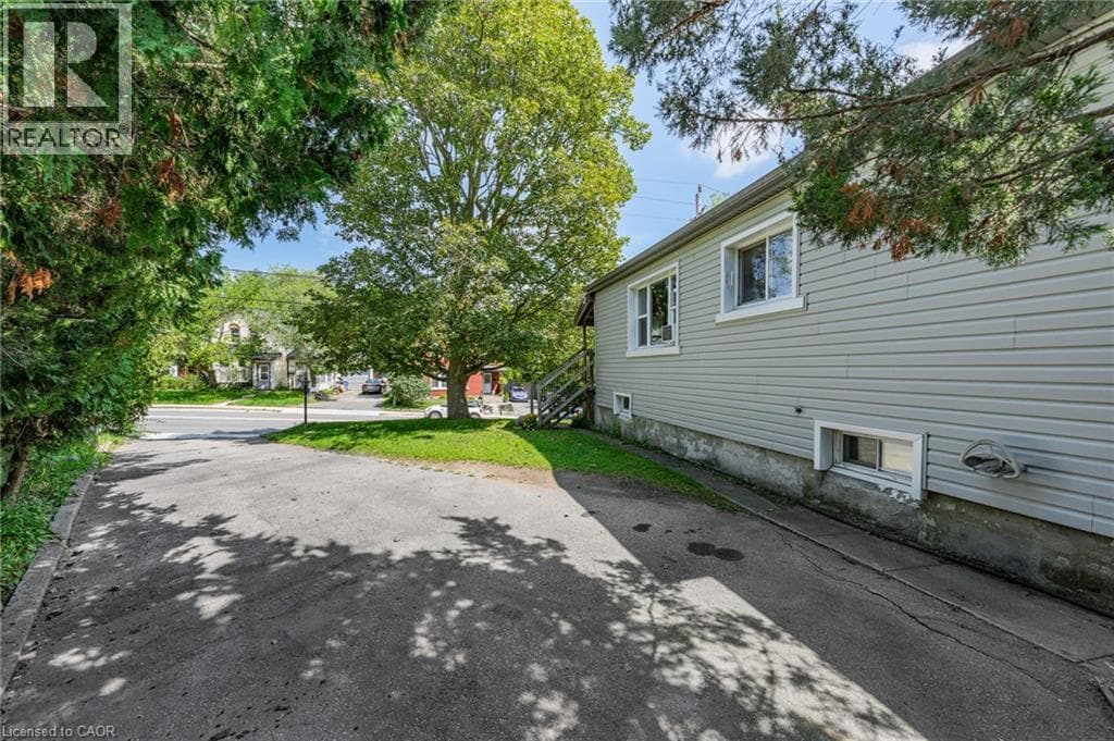 Detached for sale at 15 KERR Street, Riverview, Cambridge, Ontario, photo 8