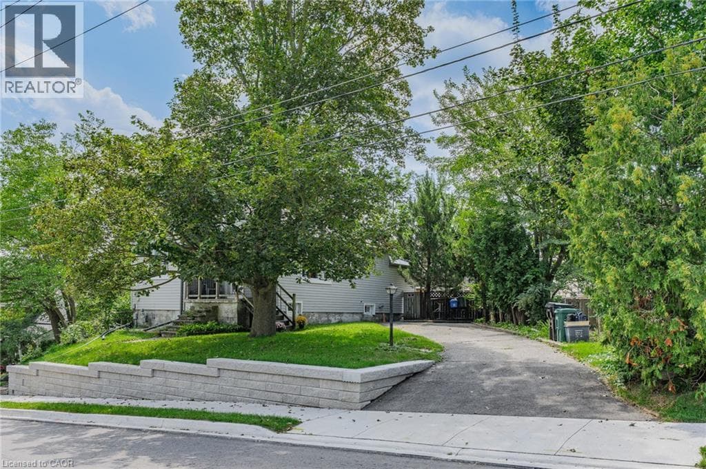 Detached for sale at 15 KERR Street, Riverview, Cambridge, Ontario, photo 2