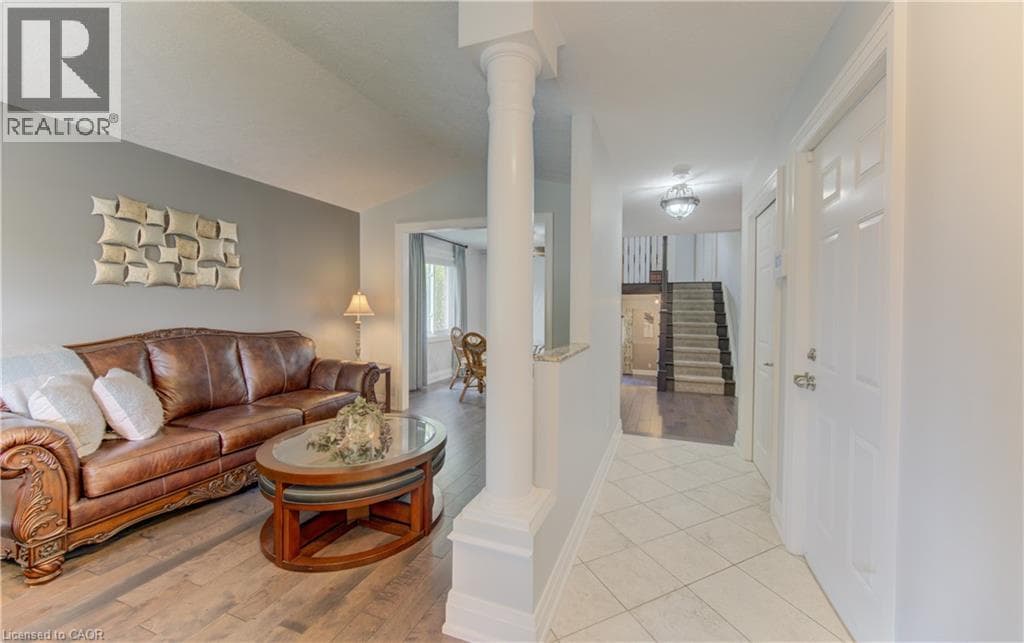 Detached for sale at 378 MEADOWVALE Place, University Downs, Waterloo, Ontario, photo 3