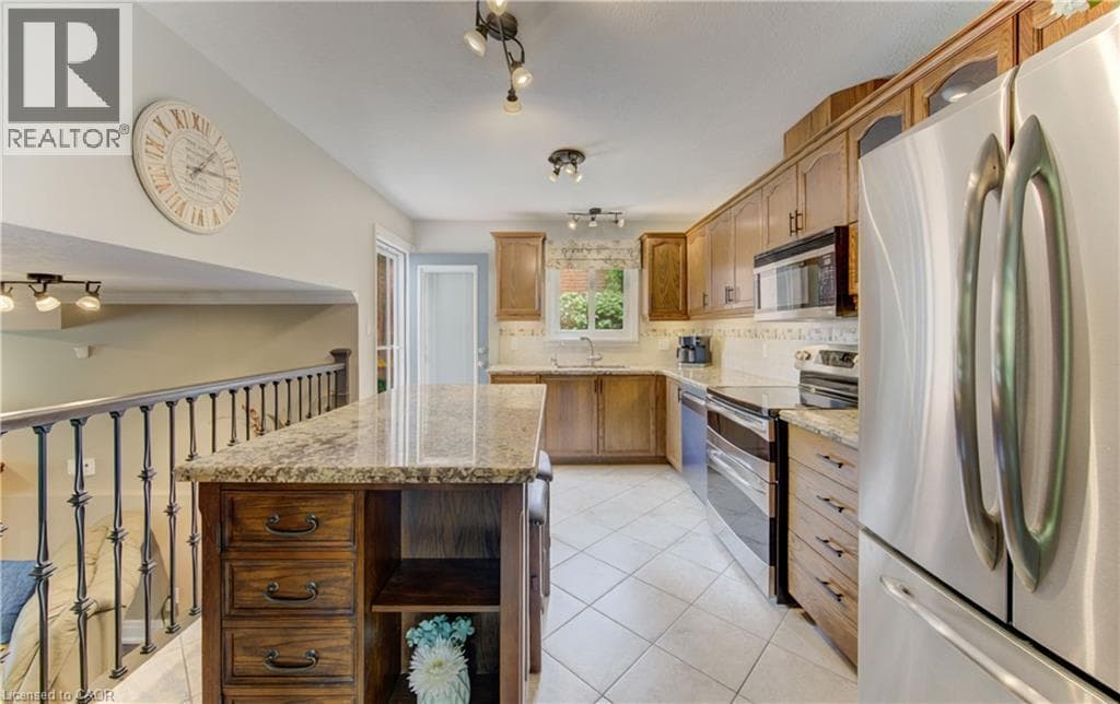 Detached for sale at 378 MEADOWVALE Place, University Downs, Waterloo, Ontario, photo 9