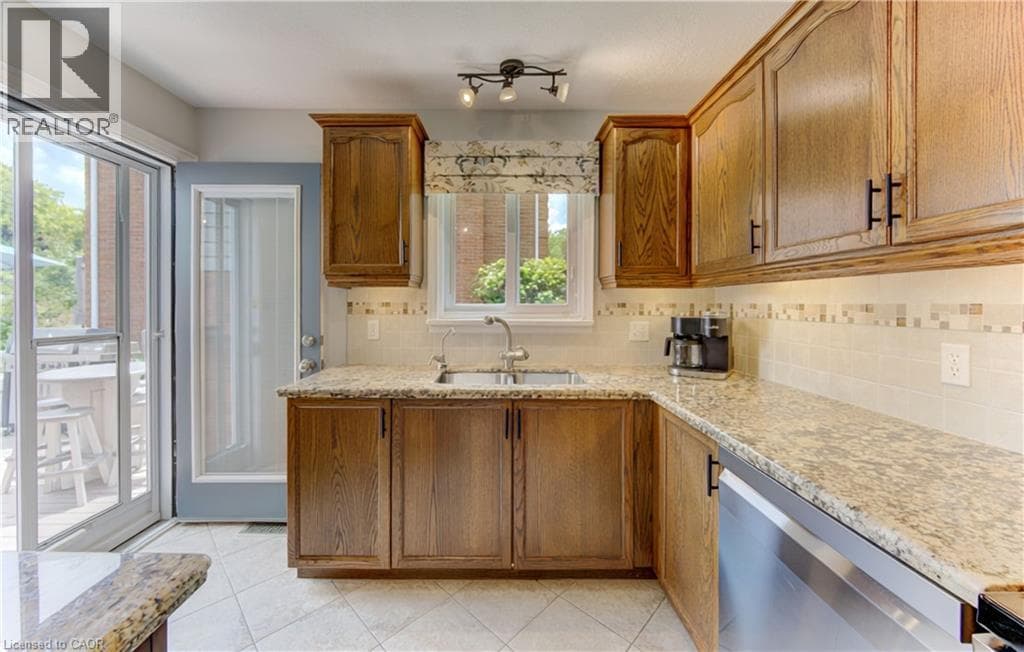 Detached for sale at 378 MEADOWVALE Place, University Downs, Waterloo, Ontario, photo 11