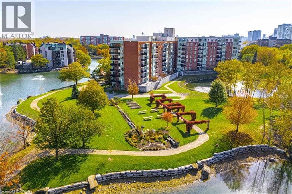 Apartment for sale at 30 BLUE SPRINGS Drive Unit# 308, Lincoln Heights, Waterloo, Ontario, photo 6