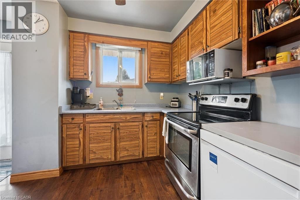 Detached for sale at 121 NATHANIEL Crescent, Pioneer Park, Kitchener, Ontario, photo 13