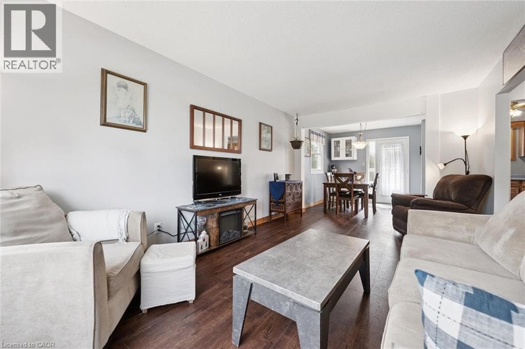 Detached for sale at 121 NATHANIEL Crescent, Pioneer Park, Kitchener, Ontario, photo 9