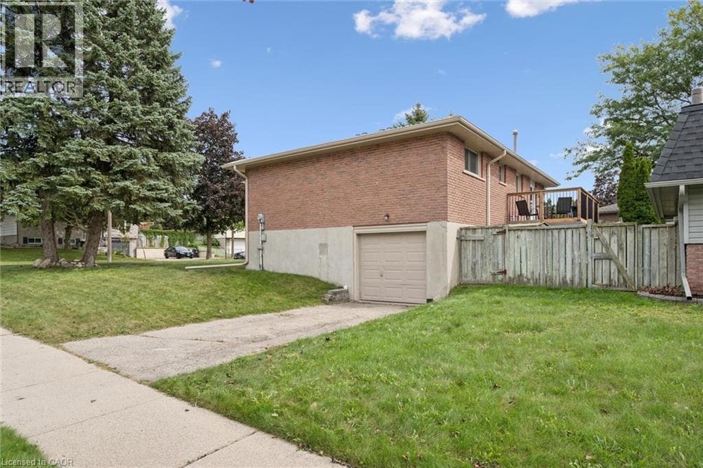 Detached for sale at 121 NATHANIEL Crescent, Pioneer Park, Kitchener, Ontario, photo 6