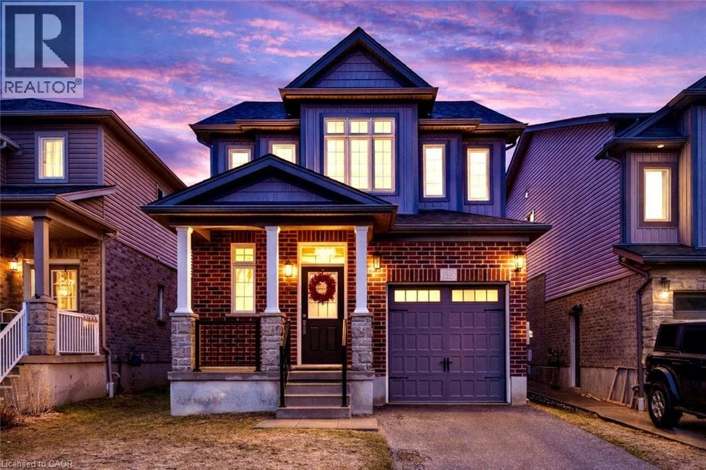 Detached for sale at 239 CRANBROOK Street, Doon South, Kitchener, Ontario, photo 2