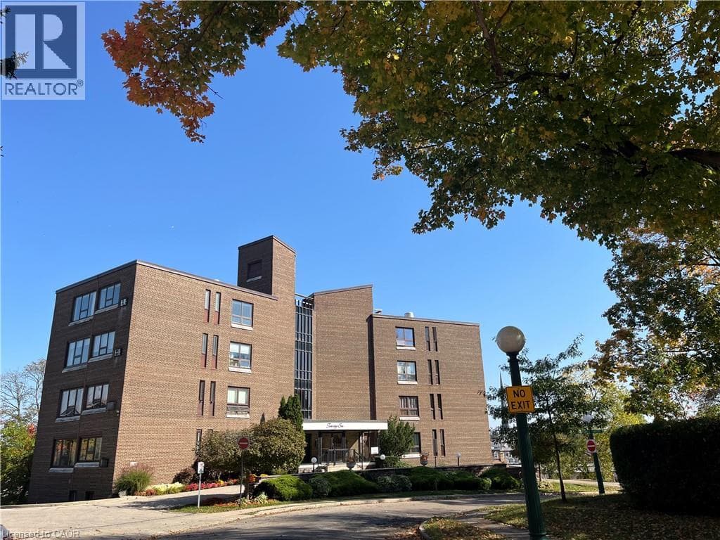 26 WENTWORTH Avenue Unit# 2 S