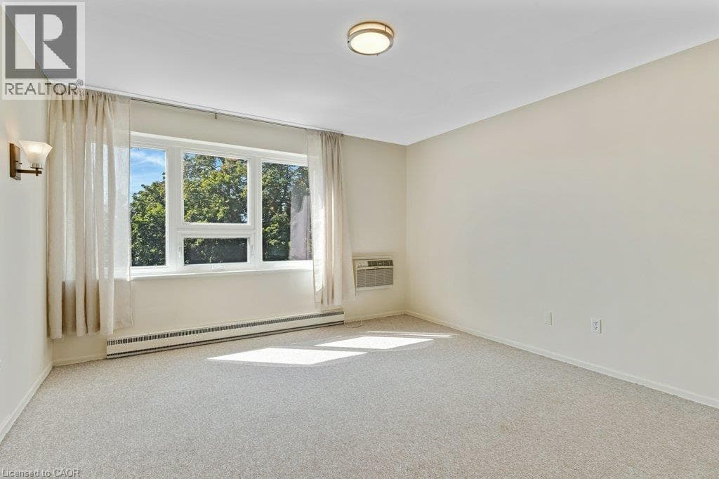 Apartment for sale at 26 WENTWORTH Avenue Unit# 2 S, Downtown Galt, Cambridge, Ontario, photo 29