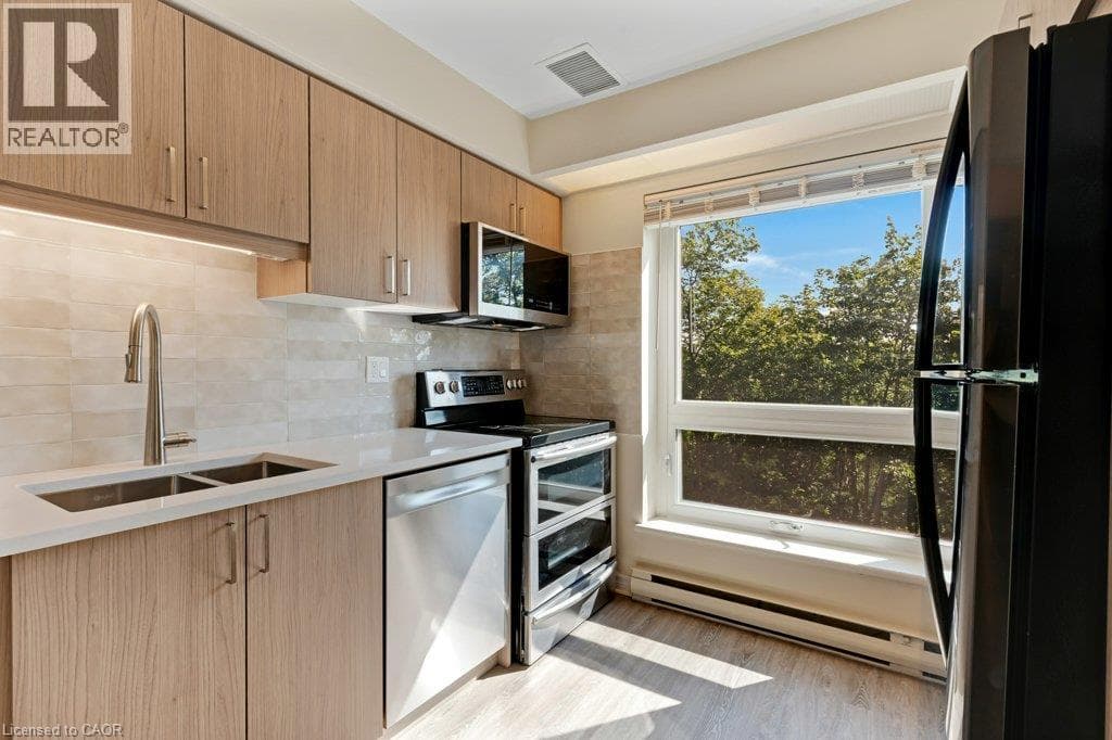Apartment for sale at 26 WENTWORTH Avenue Unit# 2 S, Downtown Galt, Cambridge, Ontario, photo 13