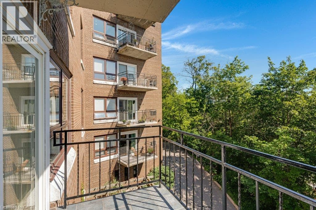 Apartment for sale at 26 WENTWORTH Avenue Unit# 2 S, Downtown Galt, Cambridge, Ontario, photo 25