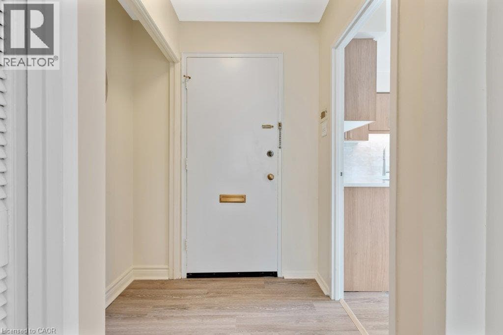 Apartment for sale at 26 WENTWORTH Avenue Unit# 2 S, Downtown Galt, Cambridge, Ontario, photo 7