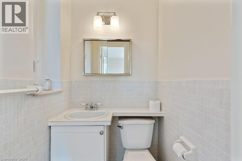 Apartment for sale at 26 WENTWORTH Avenue Unit# 2 S, Downtown Galt, Cambridge, Ontario, photo 32