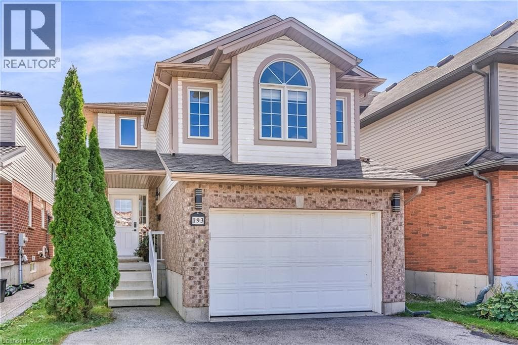 Detached for sale at 193 MOUNTAIN LAUREL Crescent, Laurentian West, Kitchener, Ontario, photo 2