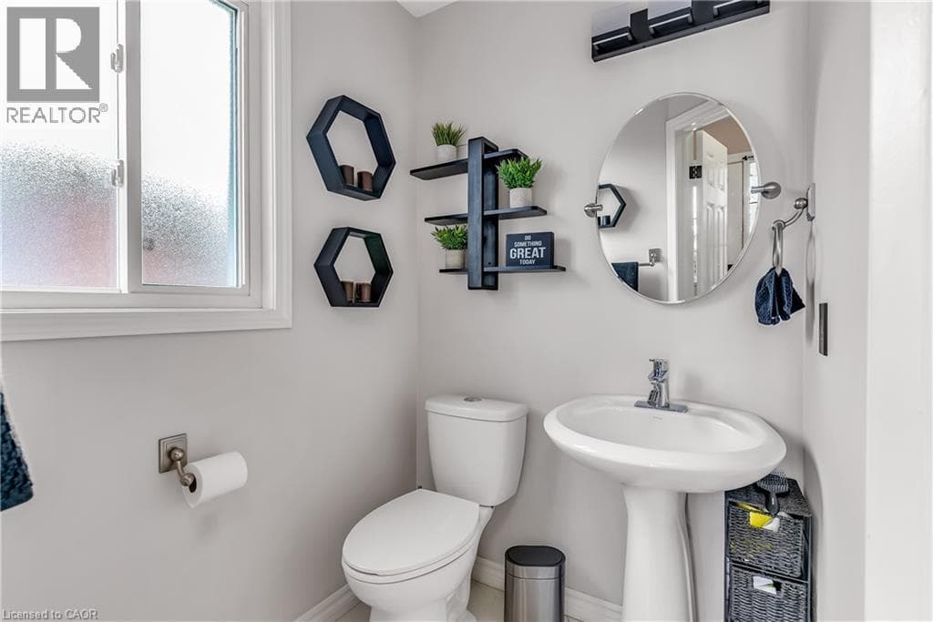 Detached for sale at 193 MOUNTAIN LAUREL Crescent, Laurentian West, Kitchener, Ontario, photo 4