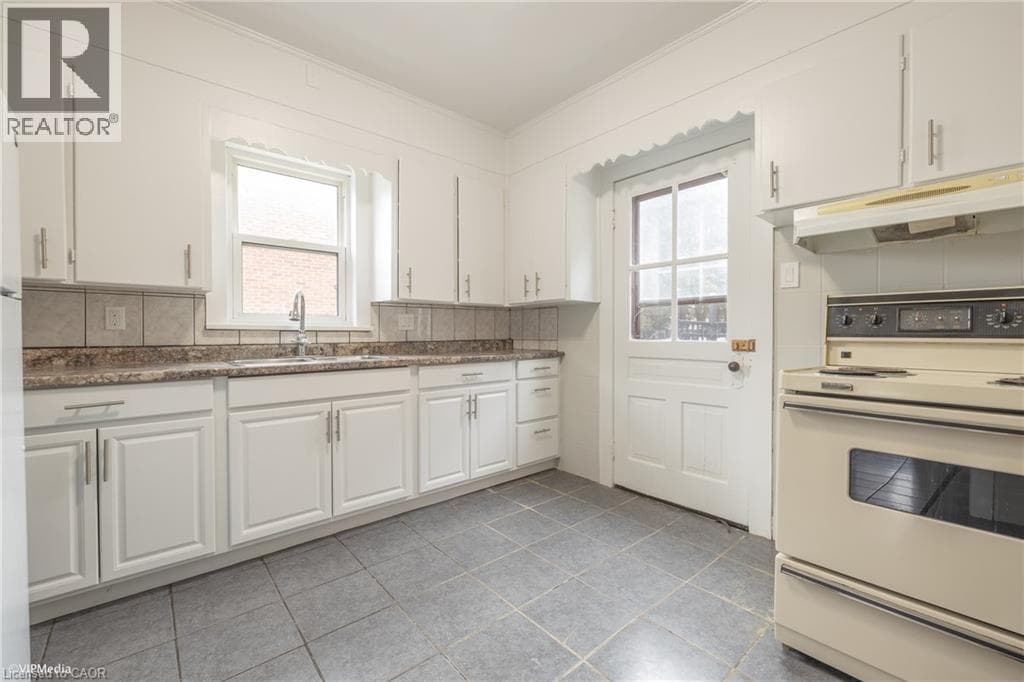 Detached for sale at 177 REGINA Street N, Uptown North, Waterloo, Ontario, photo 5