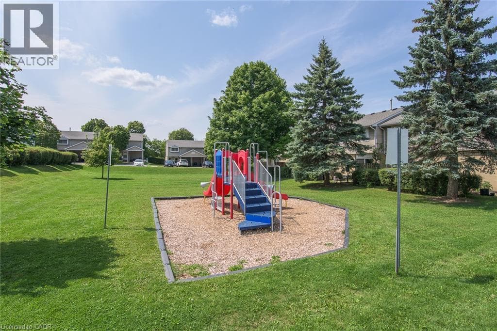 Townhouse for sale at 125 SEKURA Crescent Unit# 13, Northview, Cambridge, Ontario, photo 10