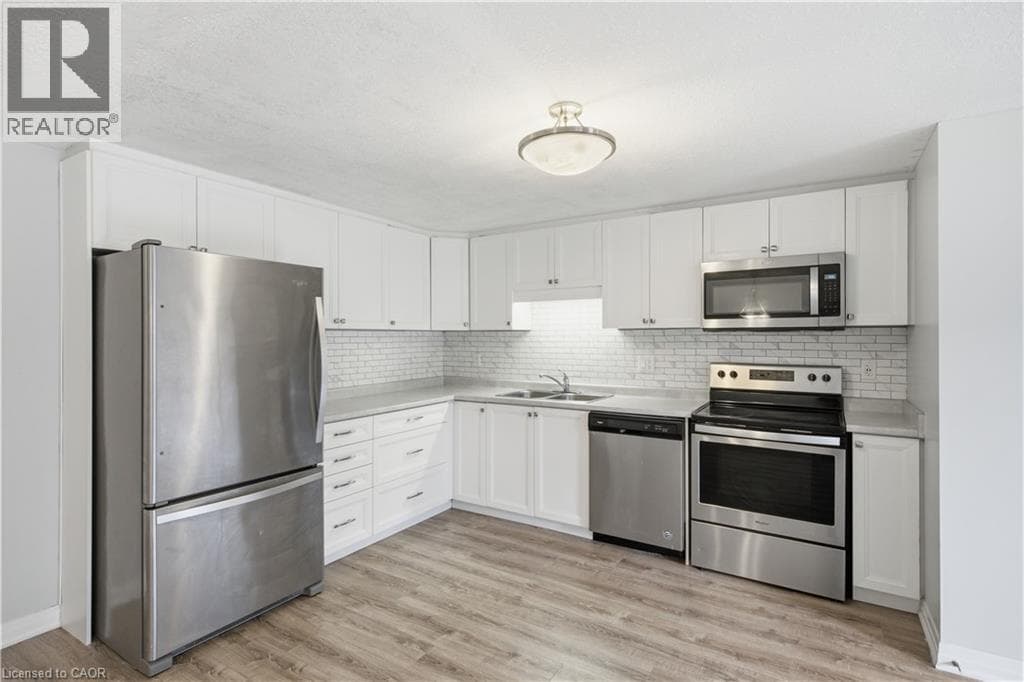 Townhouse for sale at 1989 OTTAWA Street S Unit# 17G, Laurentian West, Kitchener, Ontario, photo 16