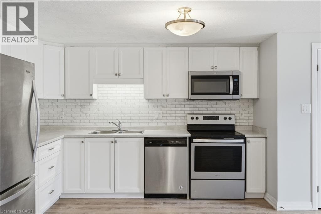 Townhouse for sale at 1989 OTTAWA Street S Unit# 17G, Laurentian West, Kitchener, Ontario, photo 18
