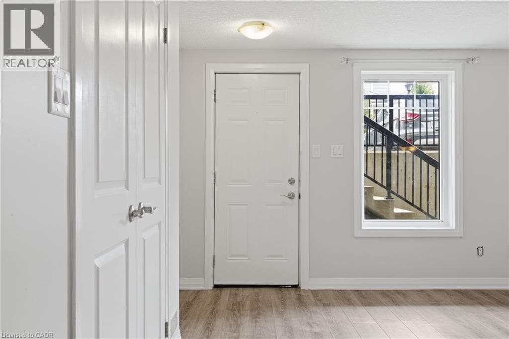 Townhouse for sale at 1989 OTTAWA Street S Unit# 17G, Laurentian West, Kitchener, Ontario, photo 9