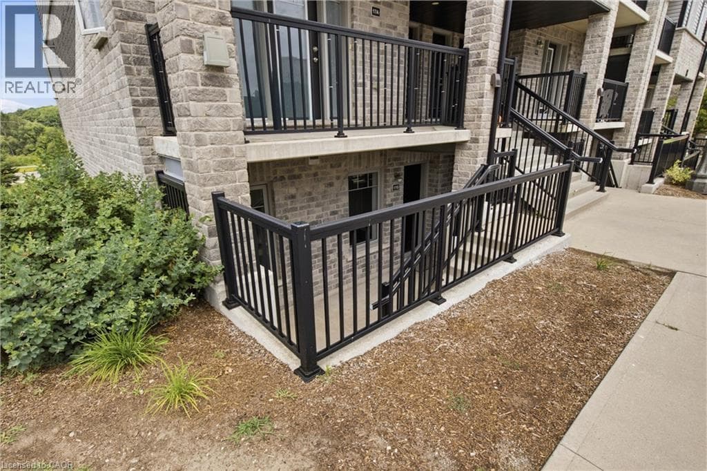 Townhouse for sale at 1989 OTTAWA Street S Unit# 17G, Laurentian West, Kitchener, Ontario, photo 4