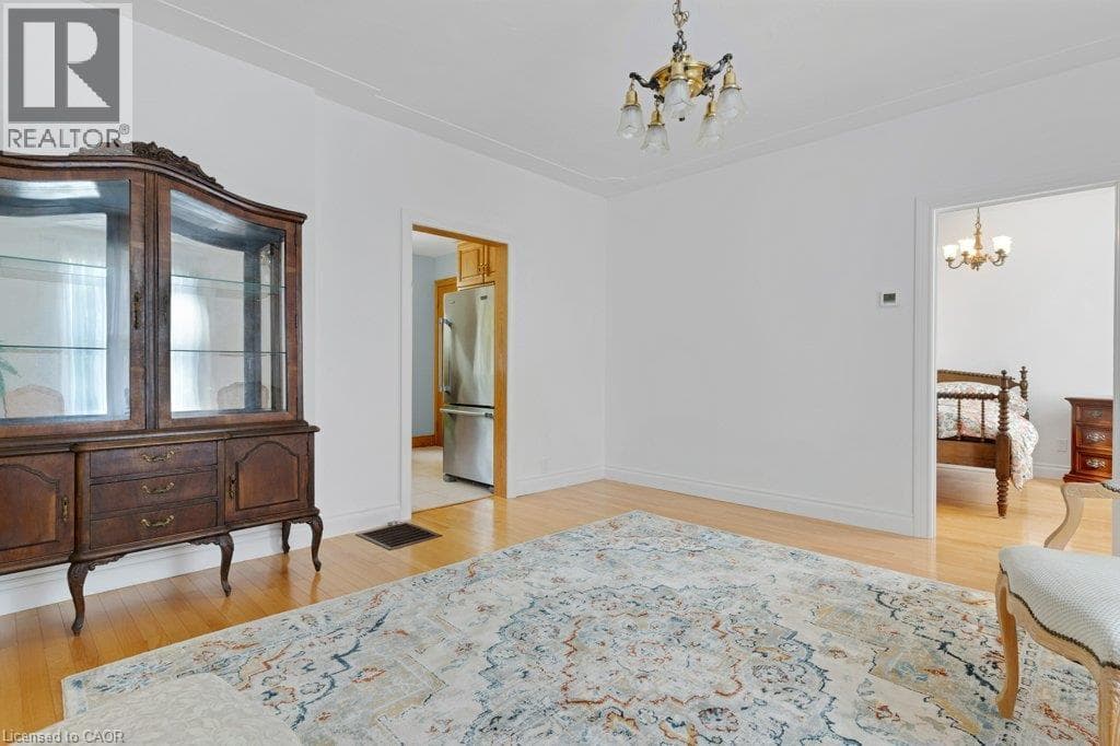 Detached for sale at 17 QUEEN Street, Branchton, North Dumfries, Ontario, photo 9