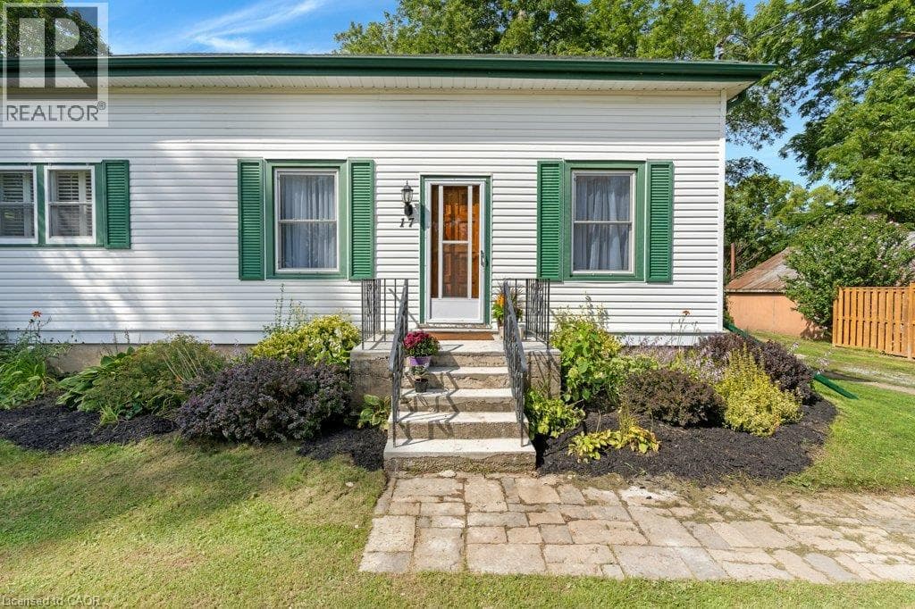 Detached for sale at 17 QUEEN Street, Branchton, North Dumfries, Ontario, photo 6