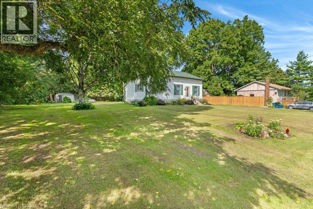 Detached for sale at 17 QUEEN Street, Branchton, North Dumfries, Ontario, photo 2