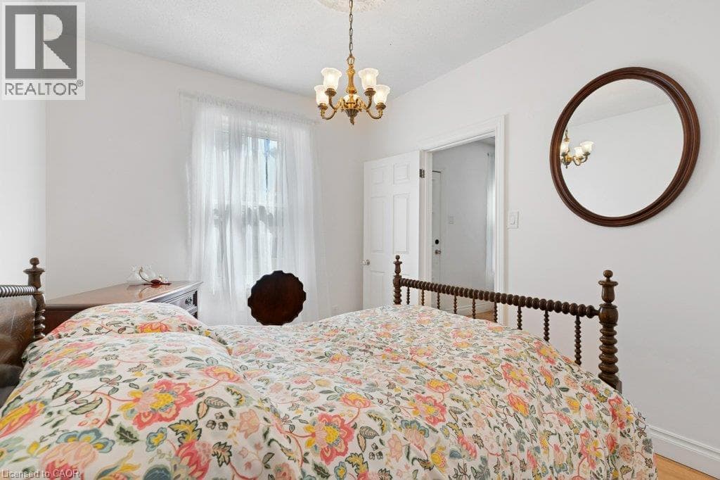 Detached for sale at 17 QUEEN Street, Branchton, North Dumfries, Ontario, photo 13