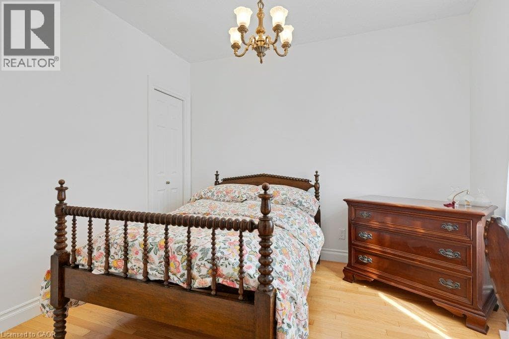 Detached for sale at 17 QUEEN Street, Branchton, North Dumfries, Ontario, photo 12