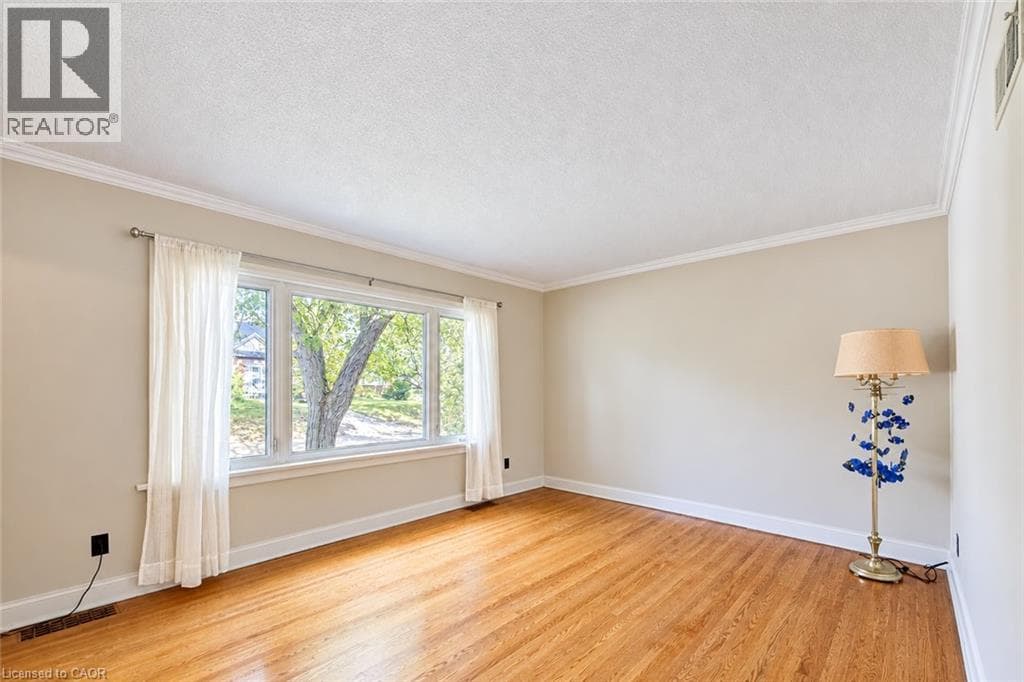 Detached for sale at 11 CRESTWOOD Avenue, Fairfield, Kitchener, Ontario, photo 6