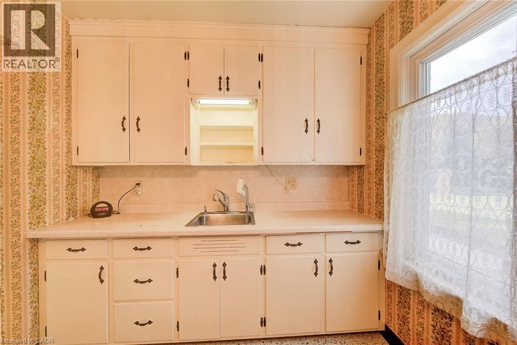Detached for sale at 11 CRESTWOOD Avenue, Fairfield, Kitchener, Ontario, photo 10