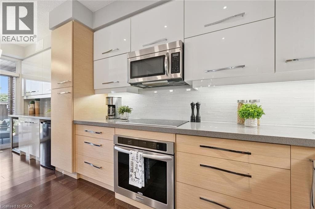 Townhouse for sale at 111 OAK PARK Drive, Carriage Crossing, Waterloo, Ontario, photo 10