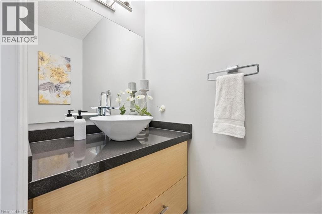 Townhouse for sale at 111 OAK PARK Drive, Carriage Crossing, Waterloo, Ontario, photo 13