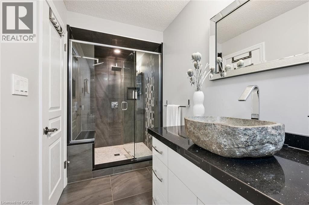Townhouse for sale at 111 OAK PARK Drive, Carriage Crossing, Waterloo, Ontario, photo 18