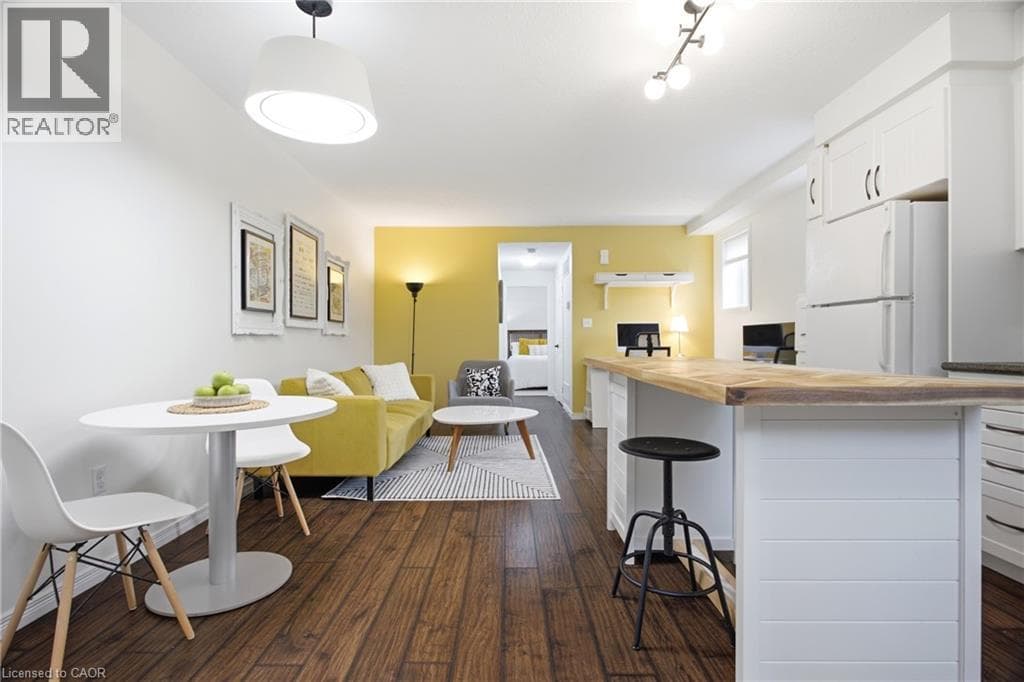 Townhouse for sale at 1941 OTTAWA Street S Unit# D11, Laurentian West, Kitchener, Ontario