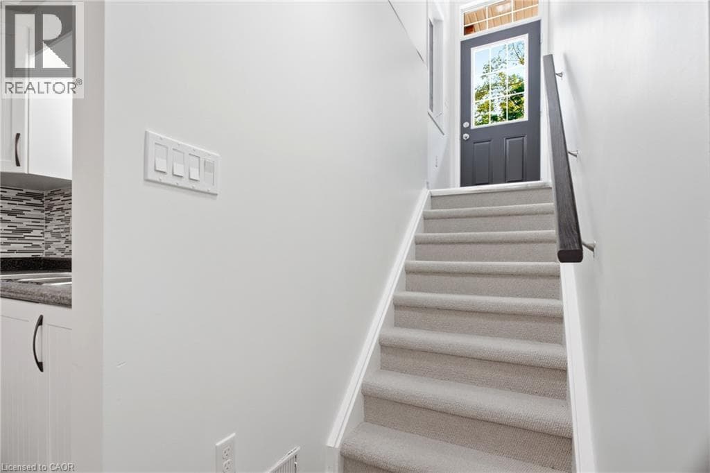 Townhouse for sale at 1941 OTTAWA Street S Unit# D11, Laurentian West, Kitchener, Ontario, photo 4