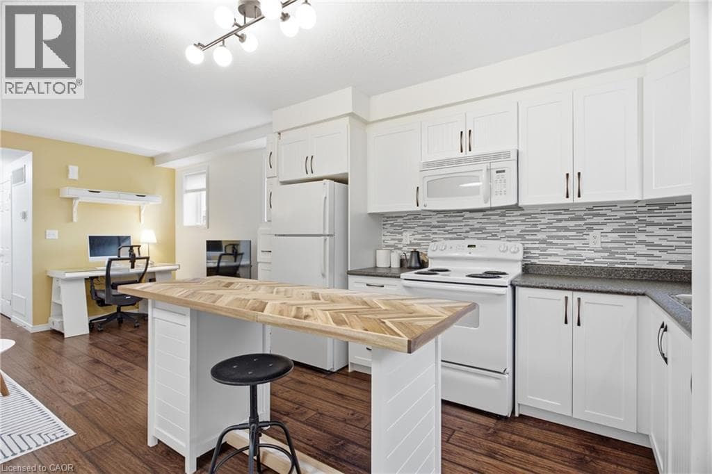 Townhouse for sale at 1941 OTTAWA Street S Unit# D11, Laurentian West, Kitchener, Ontario, photo 6
