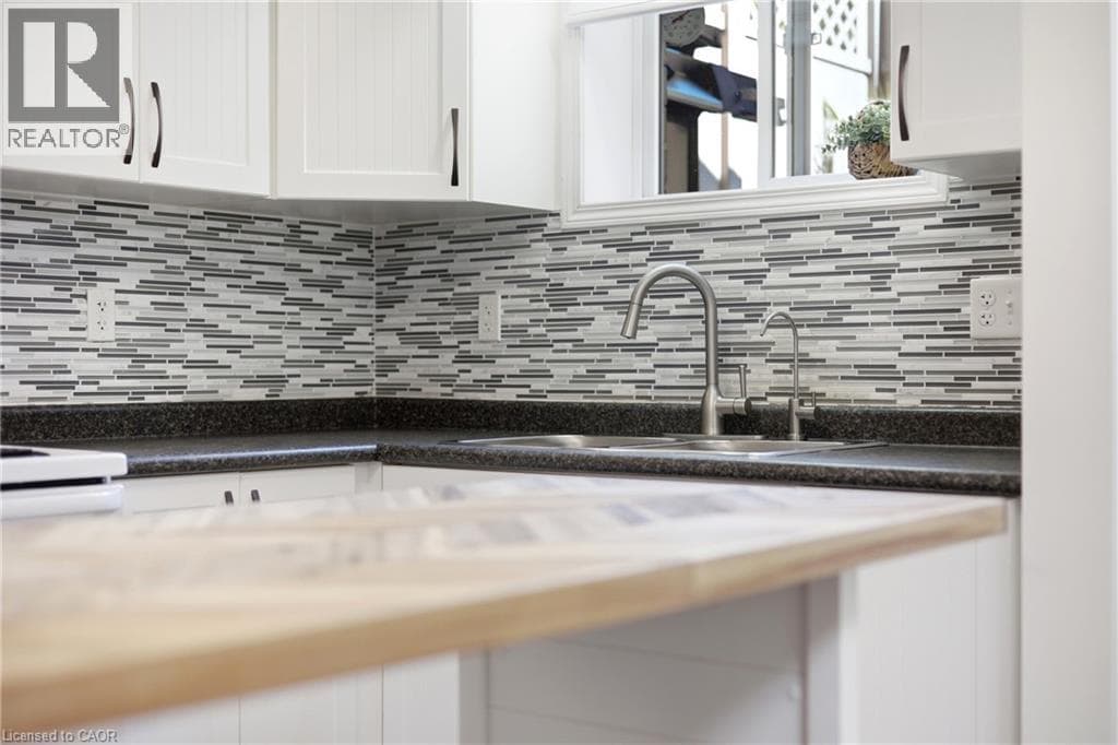 Townhouse for sale at 1941 OTTAWA Street S Unit# D11, Laurentian West, Kitchener, Ontario, photo 9