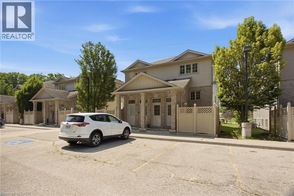 Townhouse for sale at 1941 OTTAWA Street S Unit# D11, Laurentian West, Kitchener, Ontario, photo 2