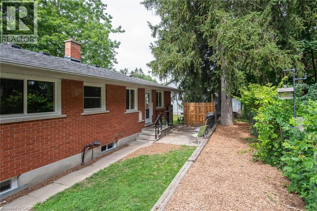 Detached for sale at 13 LEWIS Street, New Hamburg, Wilmot, Ontario, photo 9